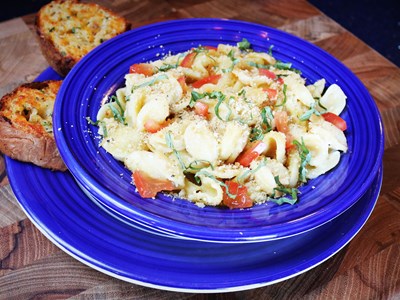Tomato Basil Mac & Cheese